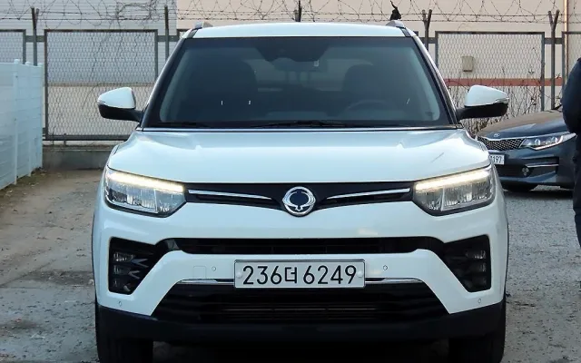 더뉴티볼리에어 중고차 베리 뉴 티볼리 2WD 가솔린 1.5 매물 사진 4 - 2022/06 112,251km